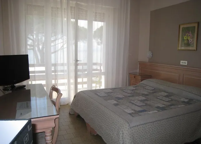 Esperia Szálloda Lazise