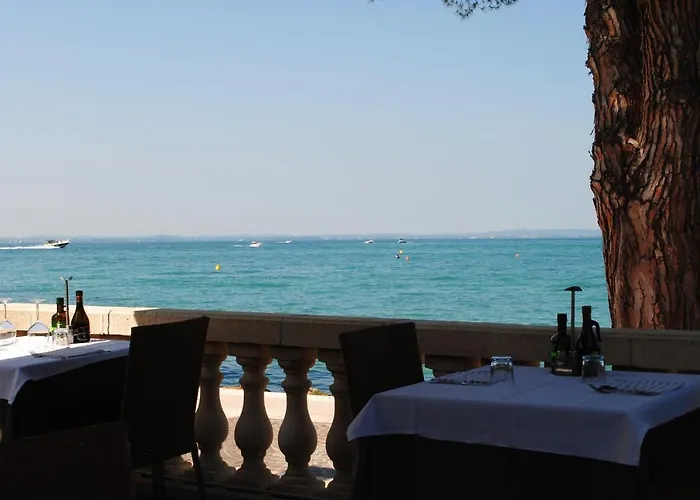 Szálloda Esperia 2*