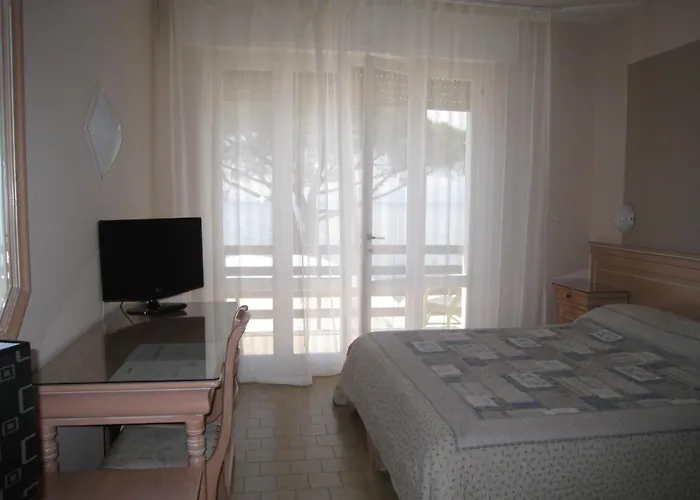 Esperia Szálloda 2*